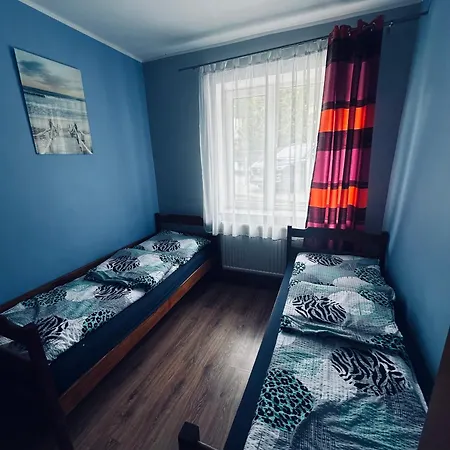 Trzy Kotwice Jedna Minuta Do Morza I Centrum