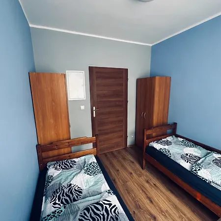 Trzy Kotwice Jedna Minuta Do Morza I Centrum