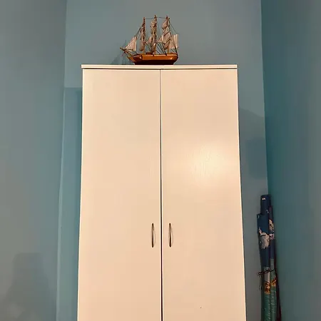 Trzy Kotwice Jedna Minuta Do Morza I Centrum