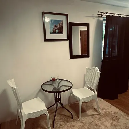 Trzy Kotwice Jedna Minuta Do Morza I Centrum