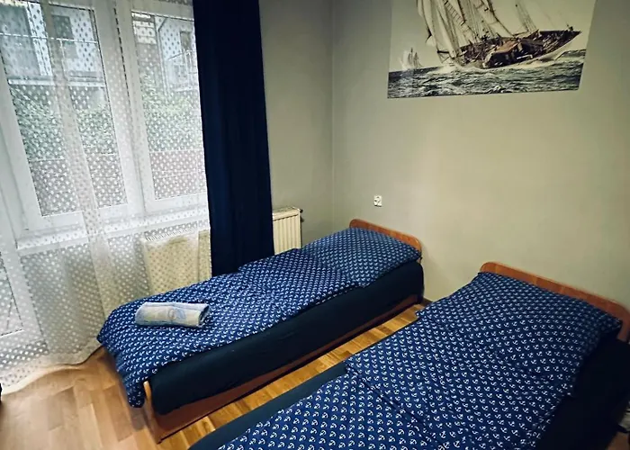 Trzy Kotwice Jedna Minuta Do Morza I Centrum Pensión Jastrzębia Góra