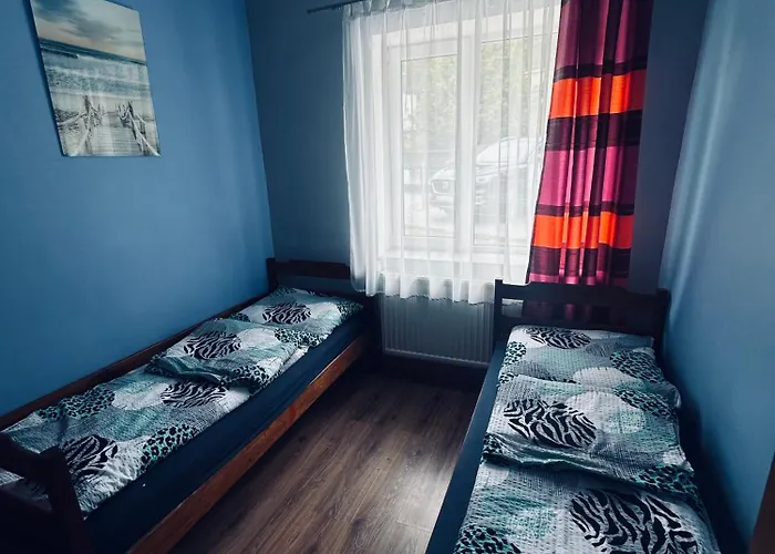 Trzy Kotwice Jedna Minuta Do Morza I Centrum